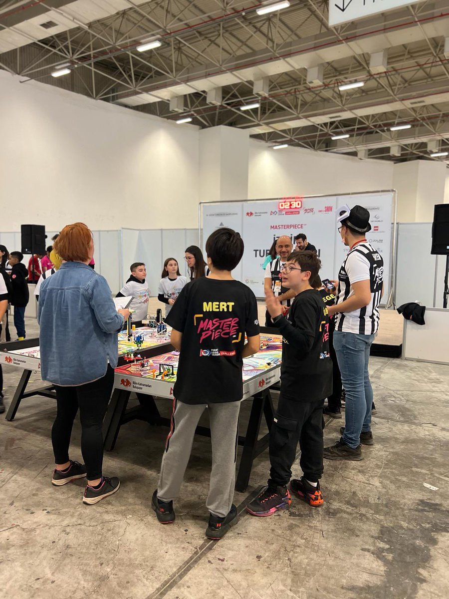 Ortaokul robotik takımımız The Number of The Legos, FLL Challenge 2.Ortaokul Yerel  Turnuvası’nda “Yenilikçi Proje Birincilik” ödülünü kazanmıştır. Öğrencilerimizi tebrik ediyoruz. ❤️💙🏆
#bilimkahramanları
#masterpiece
#umutbilimde