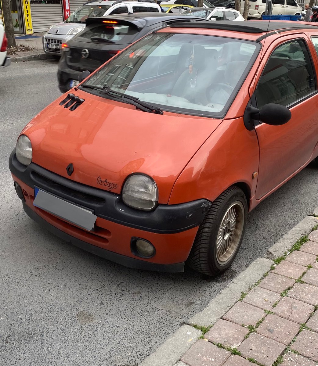 Rebeccayı buldummm ama bizim şapşalaklar yoktu maalesef