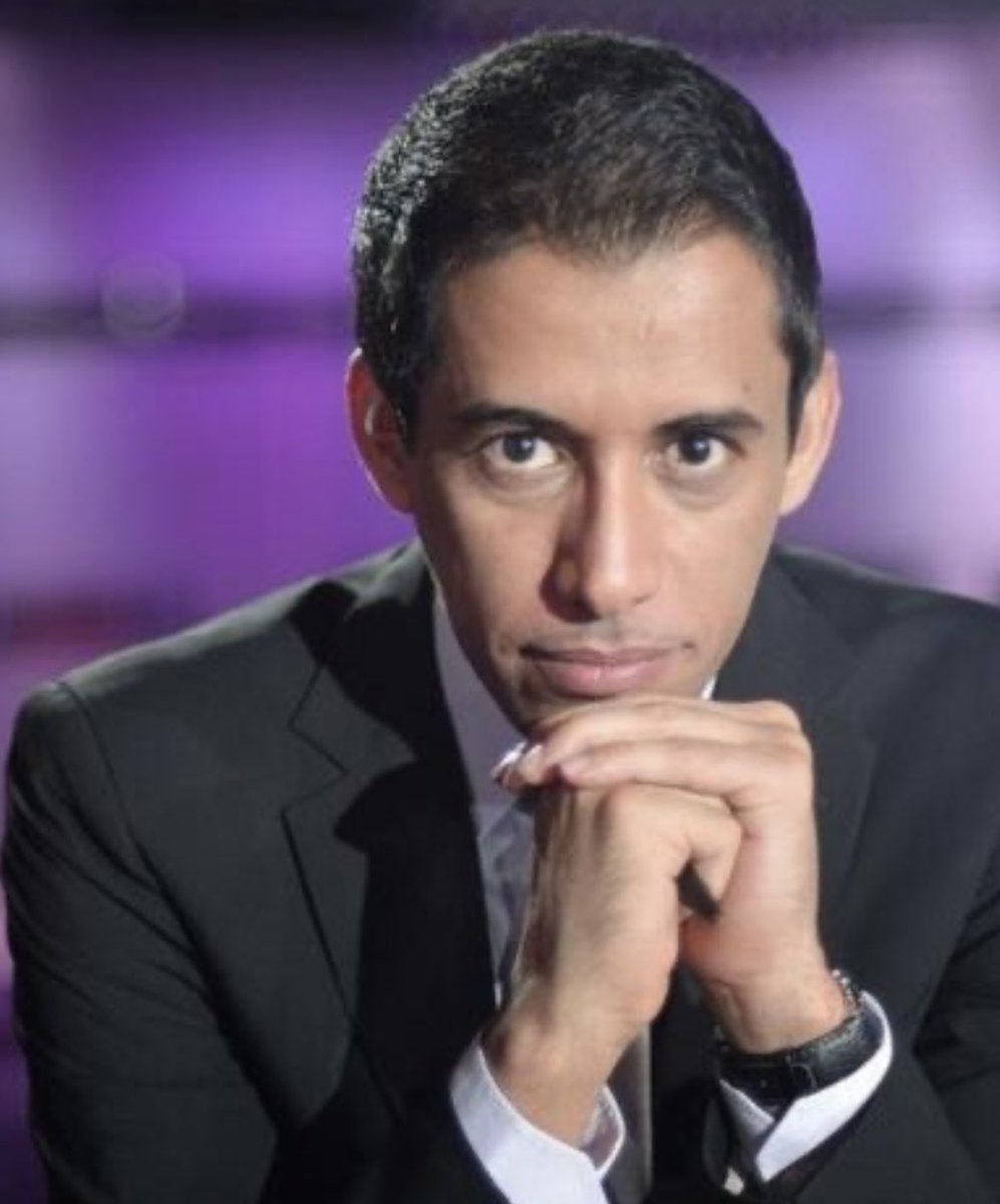 ماذا فعلت يا #بتال_القوس <a href="/battalalgoos/">بتال القوس</a> 

في الحقيقة هو لم يفعل شيئًا سوى انه يقوم بعمله على اكمل وجه لا يجيد التطبيل ولا حب الخشوم ولا رحلة سياحية مدفوعة الثمن ..

يفعل ما يناسب القناة اللتي يعمل بها له حدود يصل اليها ليجعل المتلقي فاهم السالفة ، جميع الاندية لديه سواسيه همه