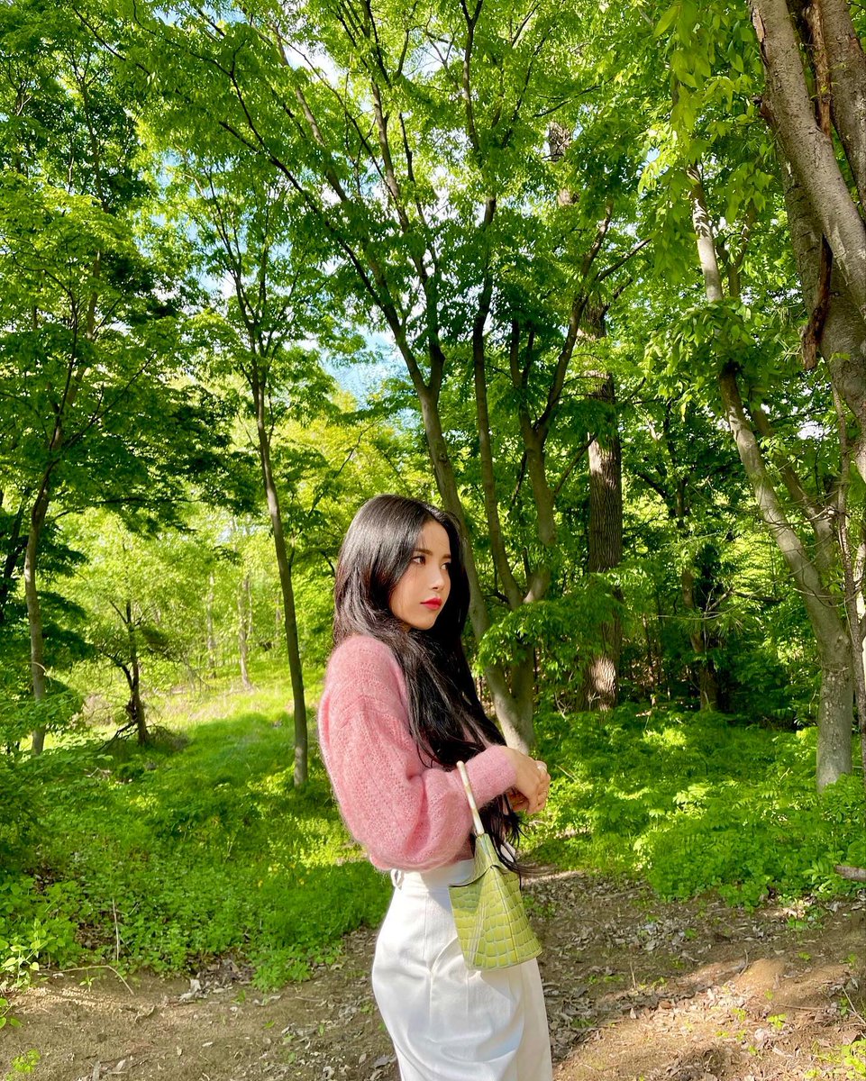 4년 6개월 연애한 인플루언서 커플로 환승연애 나올 거 같이 생김 너무 잘 어울리심;