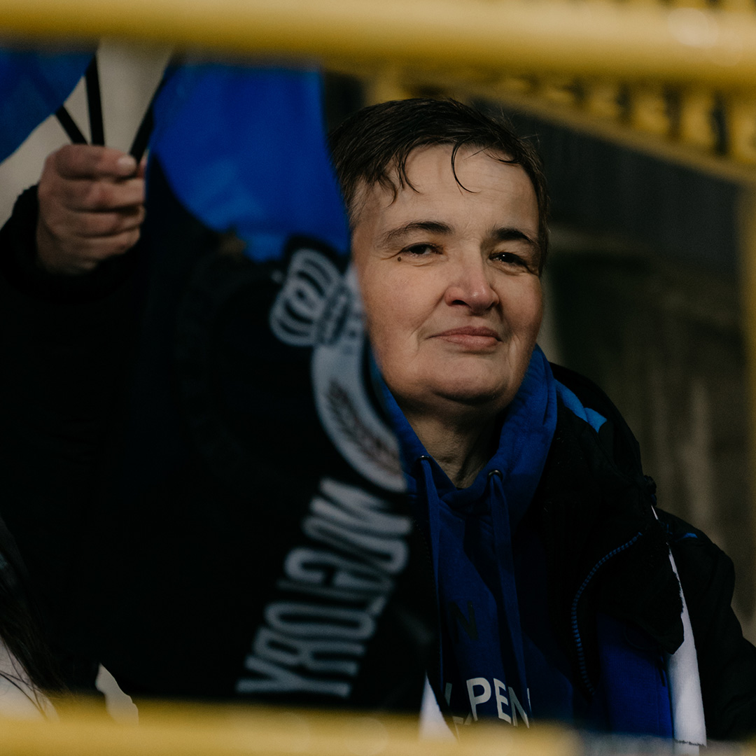 ClubBrugge's tweet photo. Unforgettable memories ๐ฅฐ
Dankzij de Christmas Countdown, de online eindejaarsactie van Club, beleefden enkele fans gisteren een zeer bijzondere avond. Clubfan Lowie mocht zelfs de aftrap geven! ๐๐ค #CLUEUP