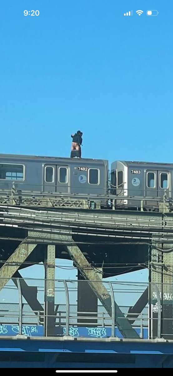 SHOW ME THE BODY tweet media