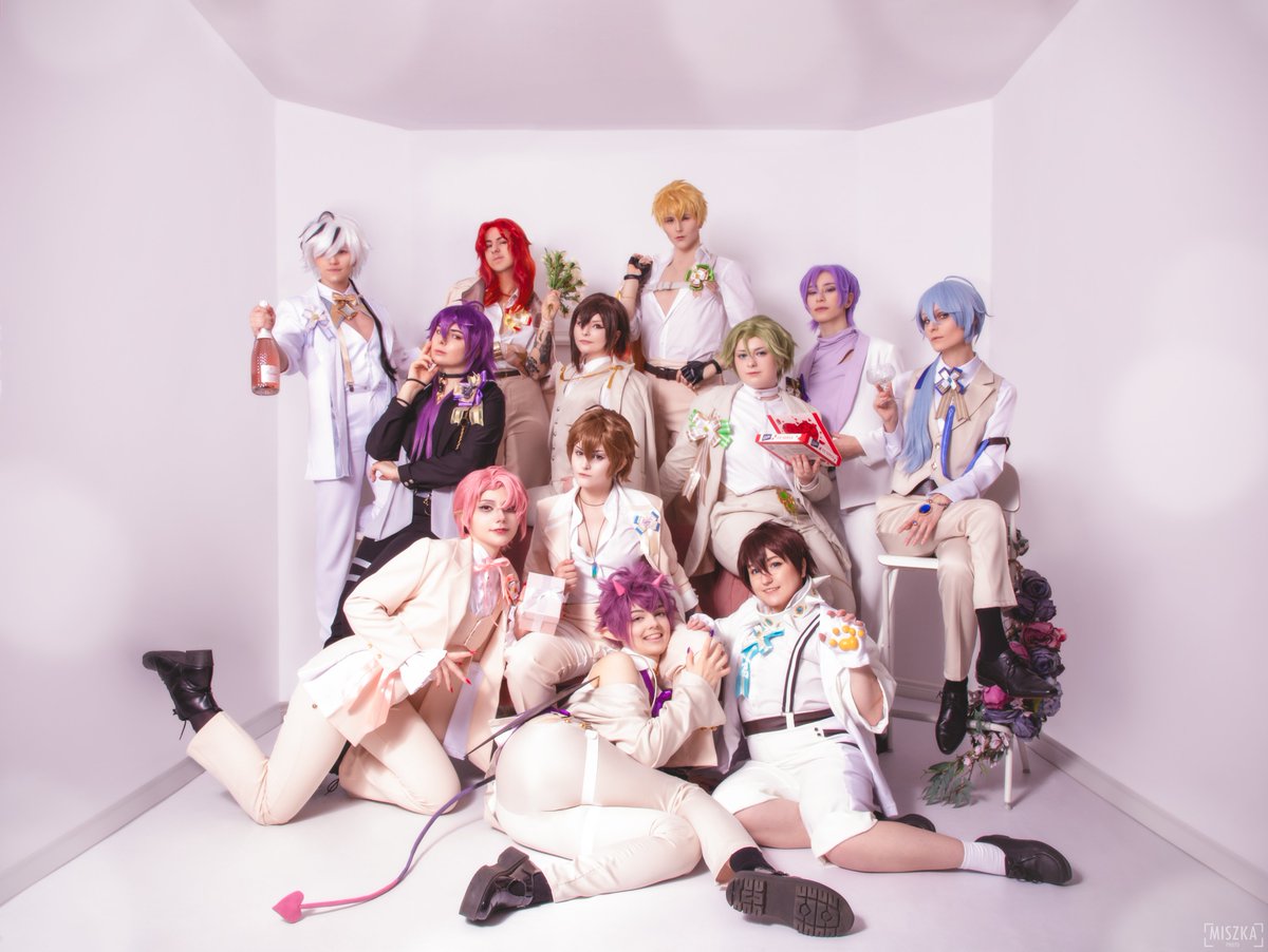 I’m happy to present you my Nu:Carnival cosplay group! ❤️ Photo by @miszka_photo #NUcarnival #新世界狂歡 #NU카니발 #nuカーニバル #cosplay