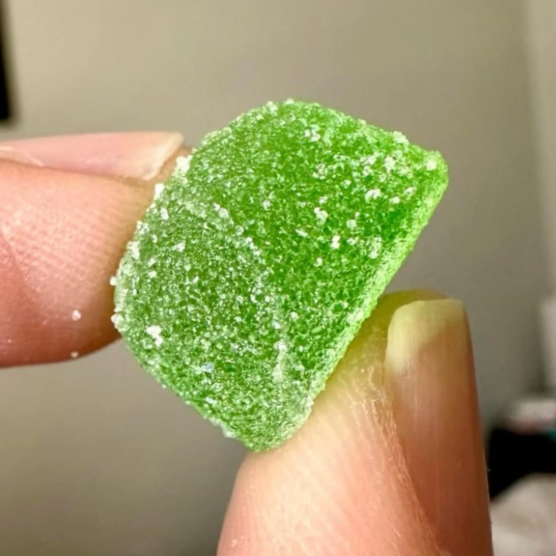 tommychong's tweet photo. You forgot something, man💨