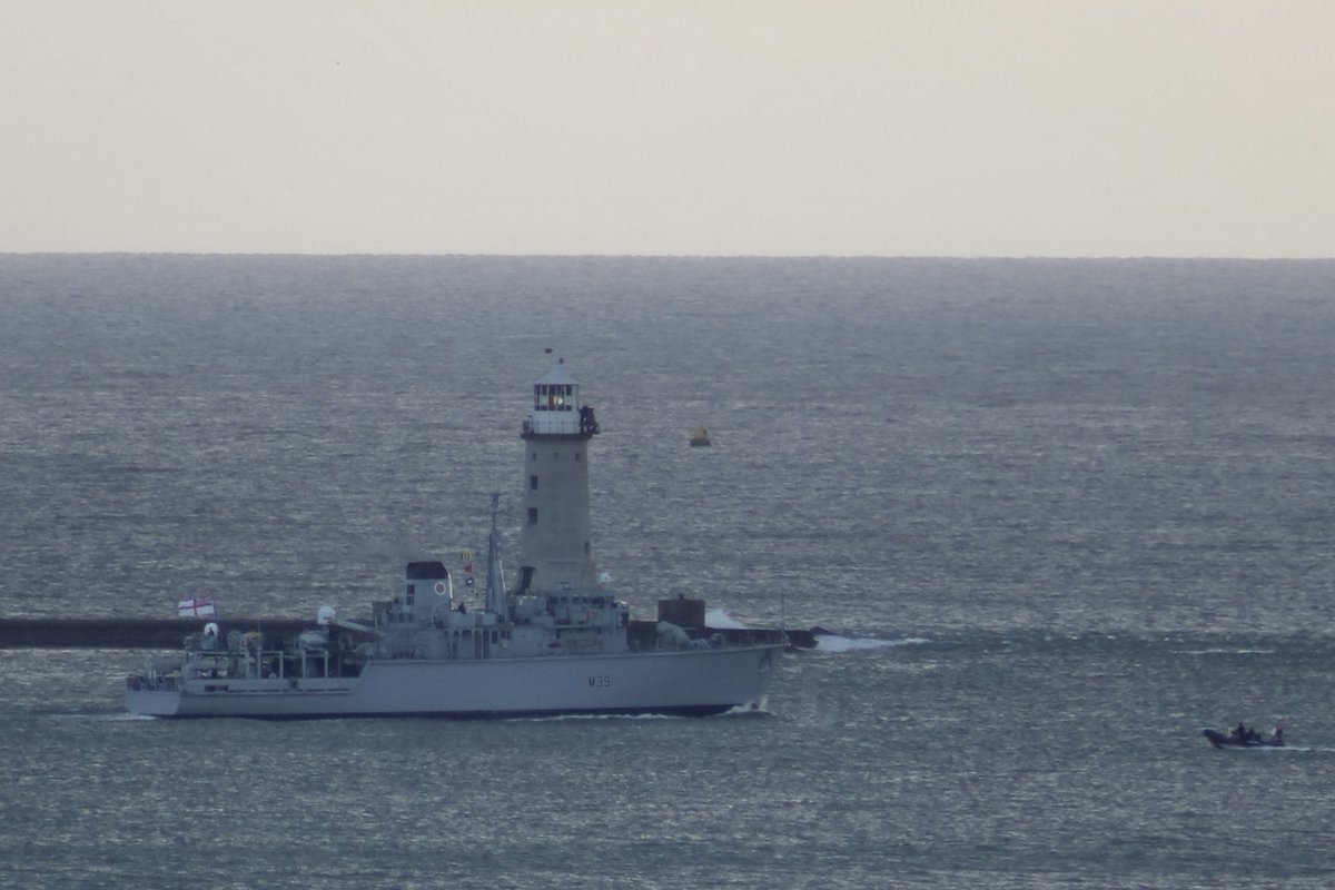 @HMSHurworth outbound this afternoon and at anchor off Cawsand in the Sound. For all the latest live webcam shipping movements: westwardshippingnews.com contact@westwardshippingnews.com