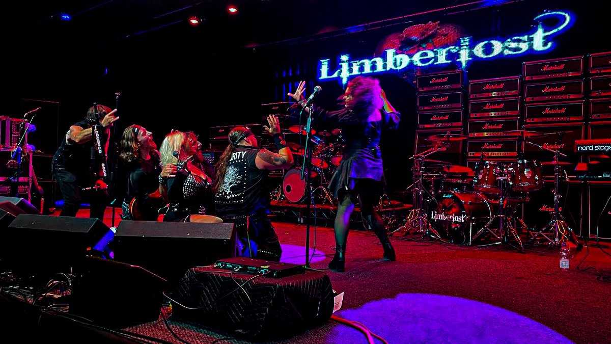 NCRinNA's tweet image. New Rock Covers:
 
Limberlost @Limberlost_Band cover Led Zeppelin's @LedZeppelin Kashmir #Kashmir New Rock Covers:#LedZeppelin #Limberlost 

🎧 youtu.be/KVRU-r0IxfM