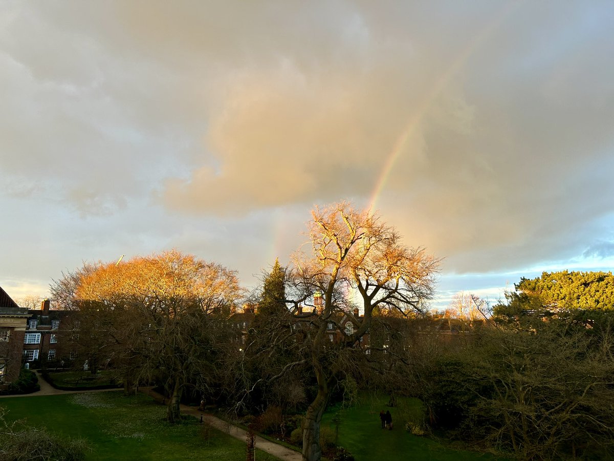 Stunning sunset over @StHughsCollege this afternoon, featuring a rainbow.