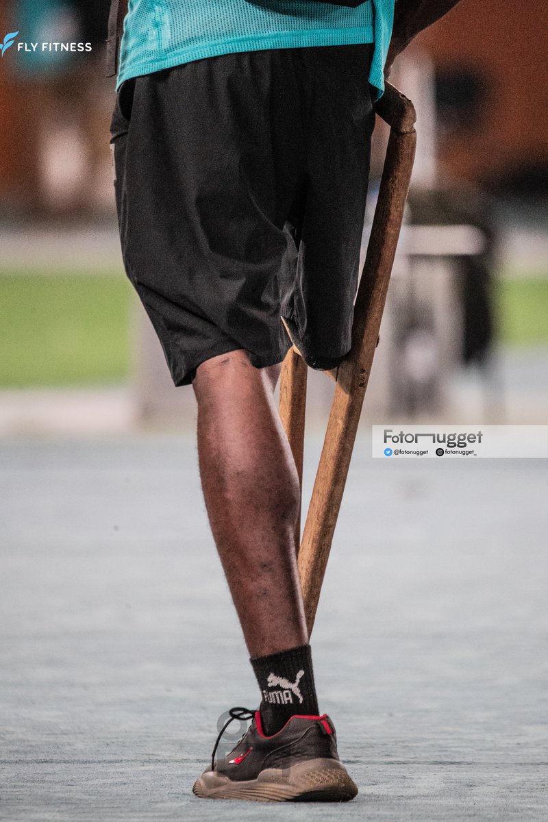 Meet Arthur Kouame (an Ivorian Photojournalist) covering the ongoing AFCON Tournament—He has been a photographer for over five (5) years.

No Excuse in chasing your dream.