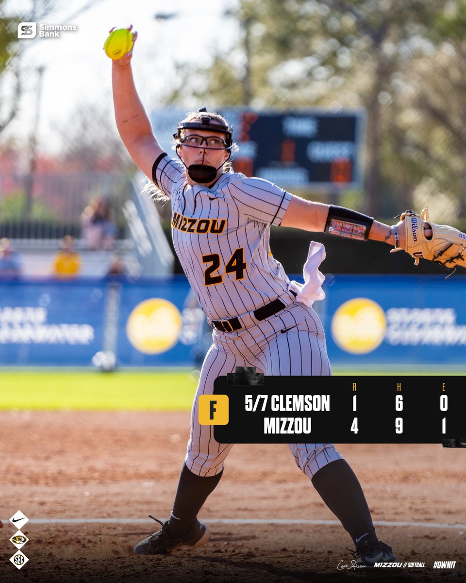 MizzouSoftball's tweet photo. That's a top-5 dub to secure the 2024 @NFCAorg Division I Leadoff Classic Championship!!!
#OwnIt #MIZ π―π₯ https://t.co/dBmfM6d2OW