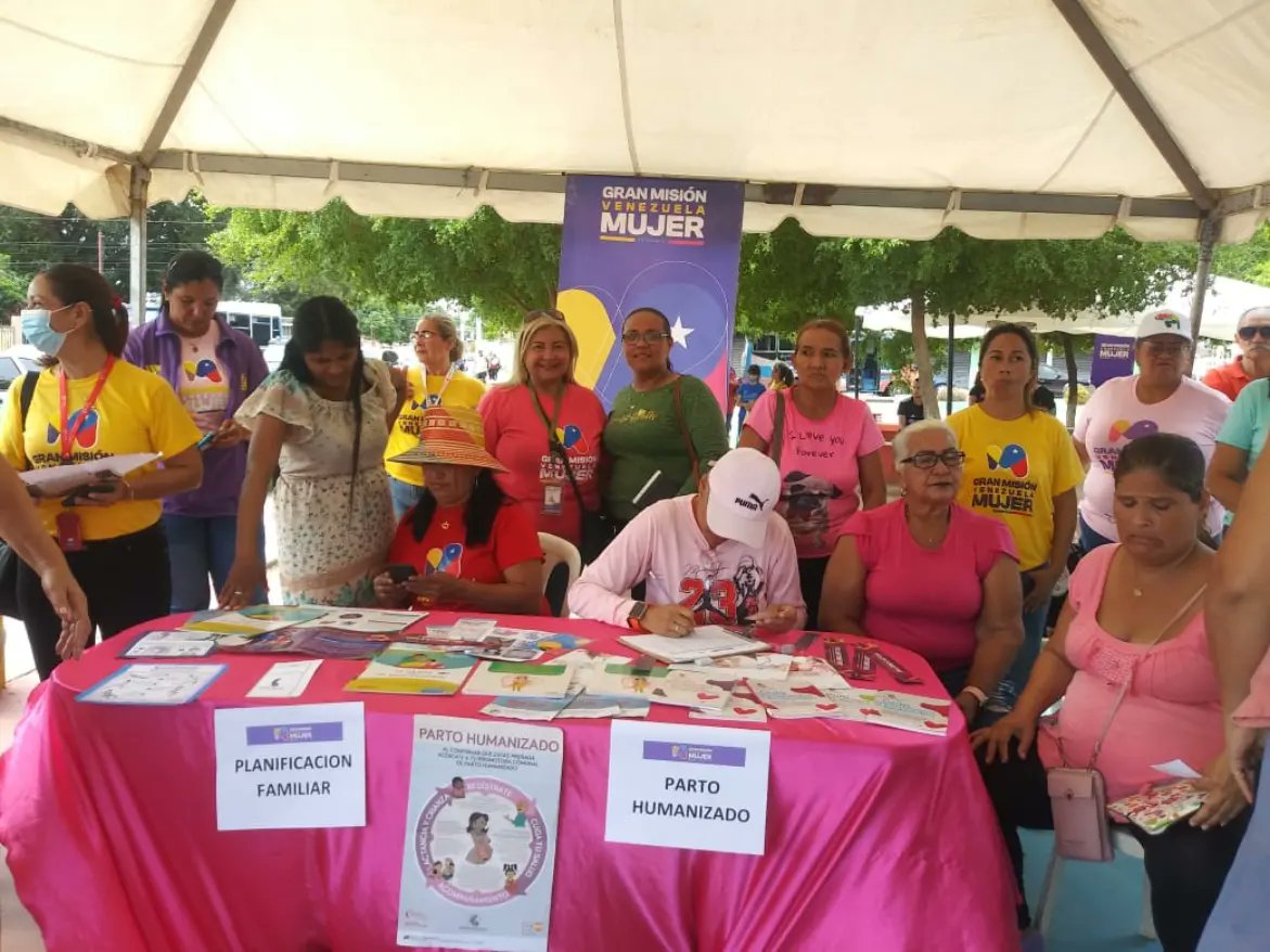 #Entérate || En Zulia, Carabobo, Cojedes y Apure, la GMVM ofrece servicios médicos especializados y legales a las mujeres, promoviendo el bienestar integral. 
¡Juntos construimos un futuro más saludable para todas! 

#GMVM #SaludMujer
#VenezuelaAvanzaFeliz 
@NicolasMaduro