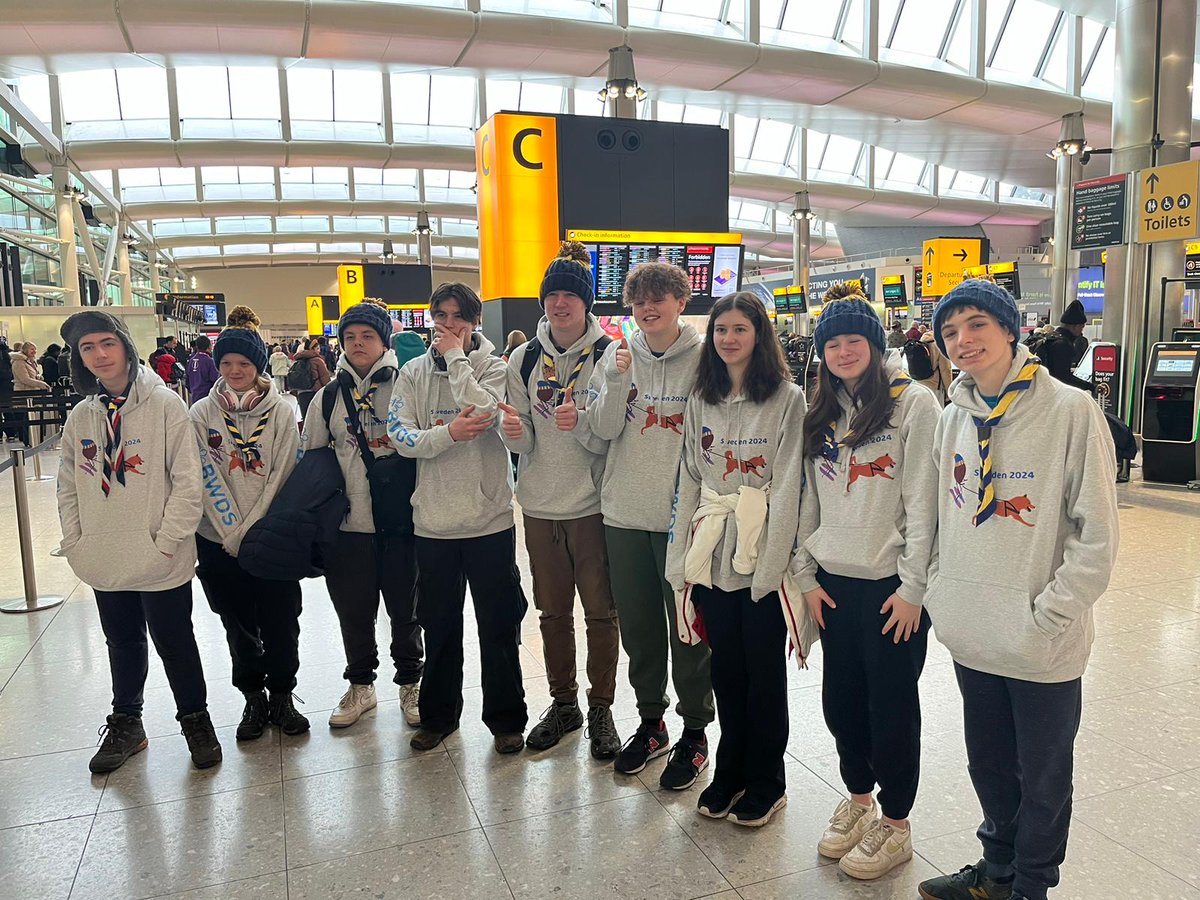 BasingstokeWest's tweet photo. This week, a group of our Explorers are braving the cold on an exciting trip to Sweden. With temperatures of -30°C 🥶 this morning they've had a fun day settling in, helping with the dogs and a spot of ice fishing 🧊🎣

#SkillsForLife #Sweden #Scouting https://t.co/Kg4ksqxIdT