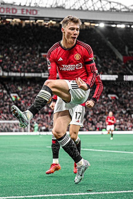 manutdpaglu's tweet photo. NAME A BETTER STRIKER THAN HOJLUND CURRENTLY AND I'LL DEACTIVATE.
W OR L ? https://t.co/Na06AJ2svg