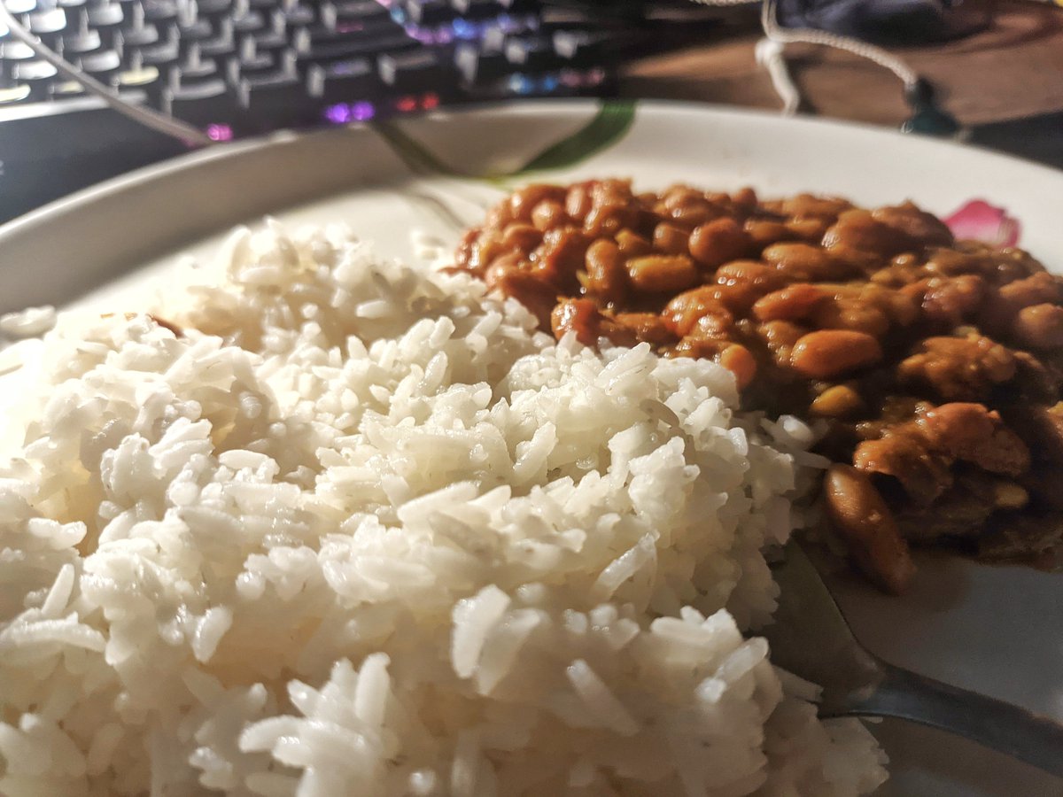 mrtechsense's tweet photo. Made rajma for the first time 🥹
#foodsense https://t.co/zuuYBknlHK