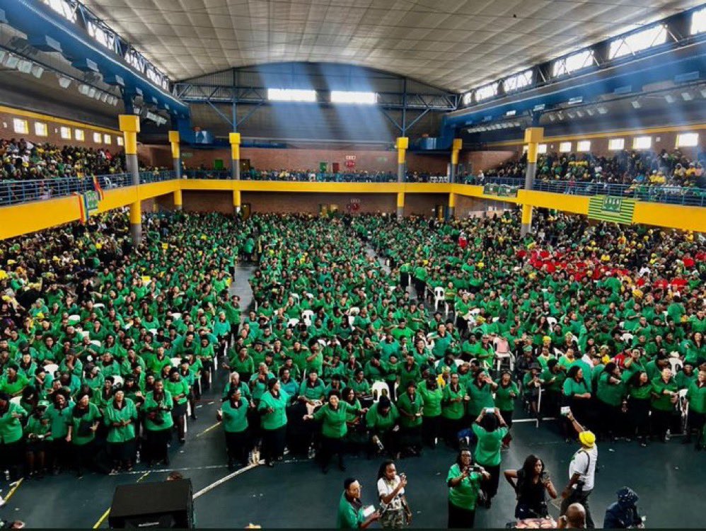 mrlungisa's tweet photo. KZN, WC, Gauteng and EC the movement of OR Tambo and Nelson Mandela flew like eagle above the storms. https://t.co/EAI1JHA4WE