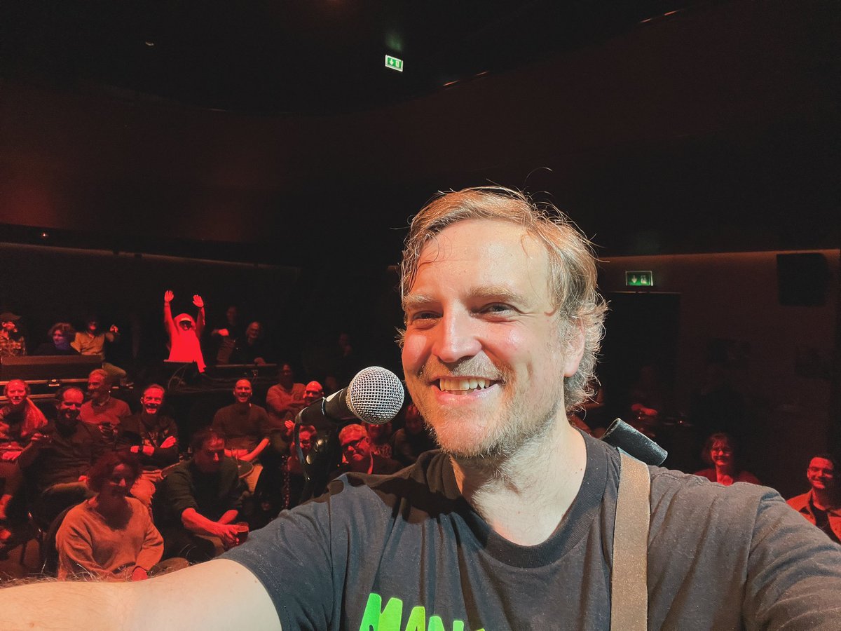 jamesstarsailor's tweet photo. Thanks for having me @DeCacaofabriek! Lovely crowd. It was great to see so many people getting into the carnival spirit on the train there too 🇳🇱 https://t.co/eTeS8BreIw