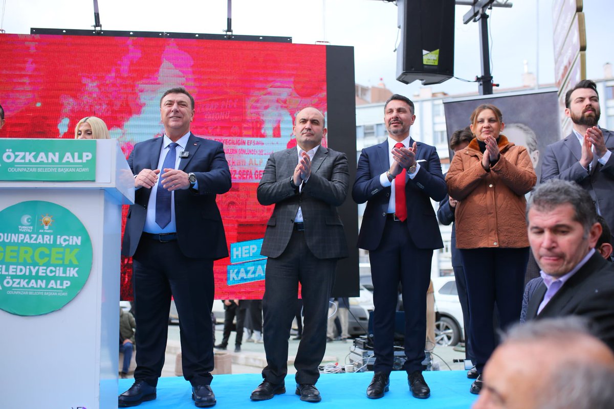 PAŞA MAHALLESİ 📍
Bugün, birlik ve beraberlik içinde, büyük bir aile olarak bir araya geldik. 
Milletvekillerimiz Fatih Dönmez ve Ayşen Gürcan’ın katılımlarıyla, İl Başkanımız Gürhan Albayrak, Büyükşehir Belediye Başkan Adayımız Nebi Hatipoğlu ve Cumhur İttifakı Teşkilatlarımızla