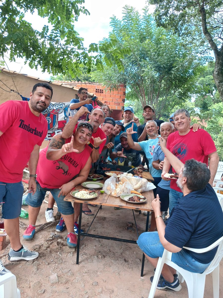 RivaldiAndres's tweet photo. Esta es La Plaza....Nosotros la hicimos....Respeto ante todo...hacíamos correra quien sea....que van a saber  corrían años 1992... https://t.co/66XaT6NjOu