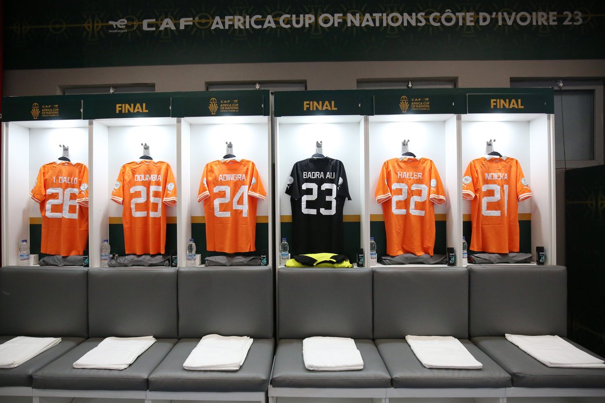 CAF_Online's tweet photo. Dressing rooms for the finalists! 🇳🇬🇨🇮

We're at the edge of our seats for the #TotalEnergiesAFCON2023Final 🔥

#NGRCIV | #TotalEnergiesAFCON2023 https://t.co/KamdUDQN8a