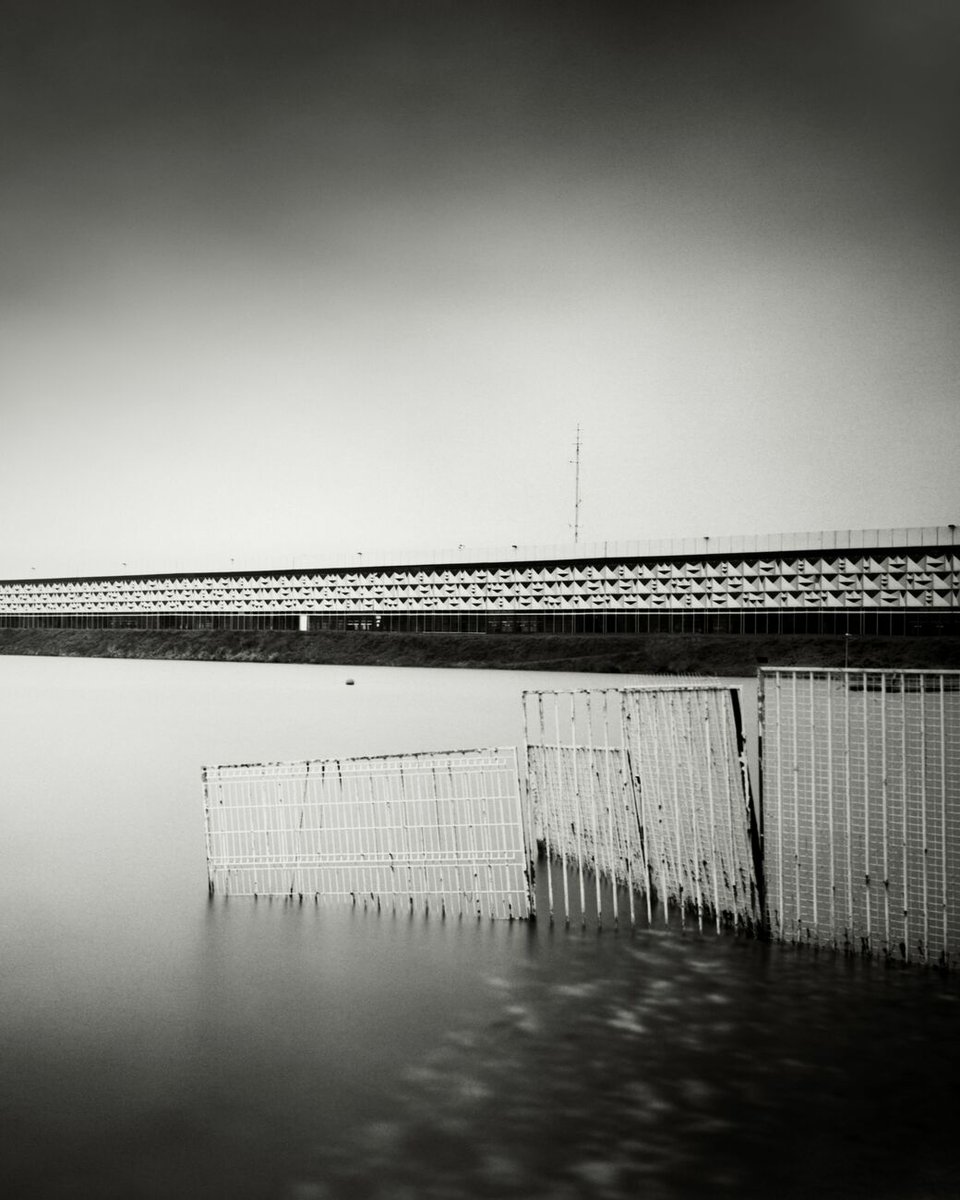 denisolivierart's tweet photo. NEW! Exhibition Center, Bordeaux-Lac, France. January 2021. Ref-11834: Get prints https://t.co/OZ2NQEi2Tr
#urth #believeinfilm #parcdesexpositions #fences #bordeauxmaville #photography #lake #filmisnotdead #xtol #analogphotography #access #superfix #filmphotography #paterson… https://t.co/5yko1kQMPp
