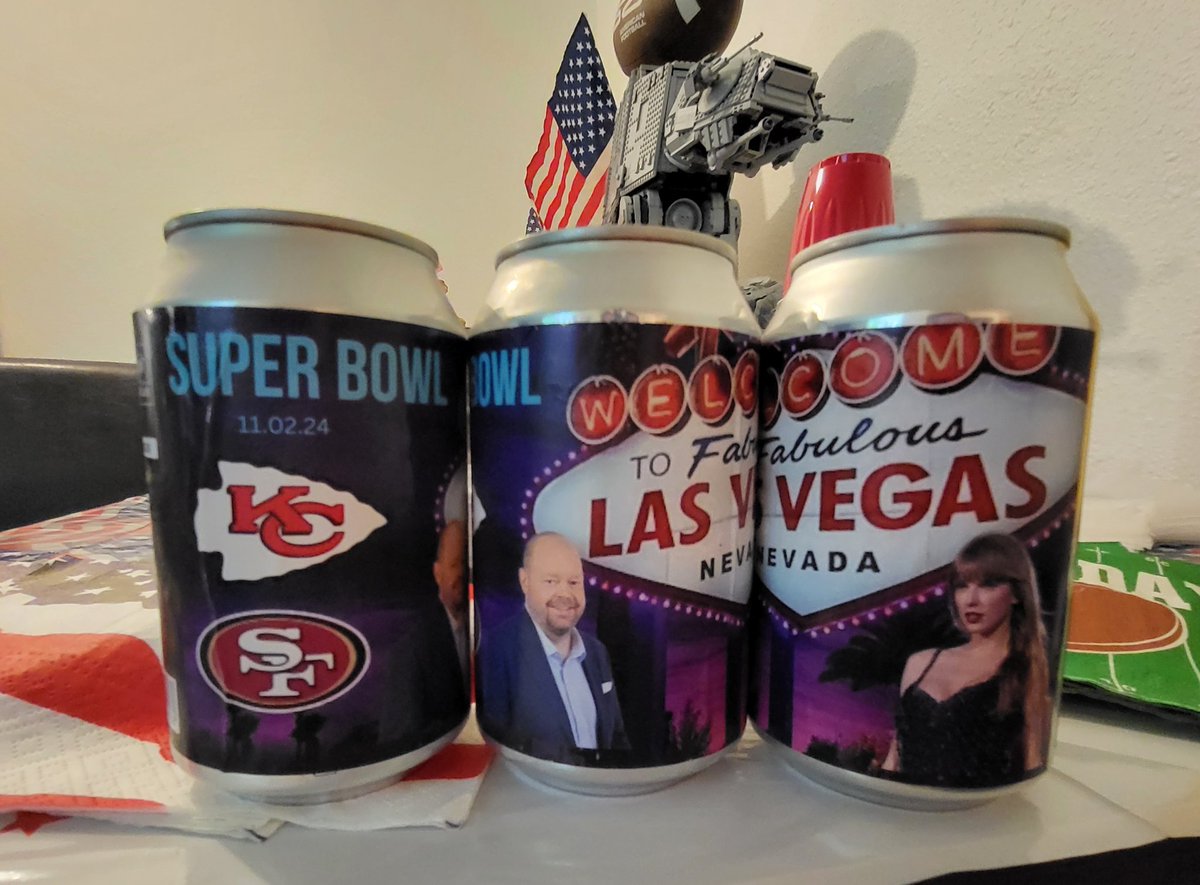 tryggvi_th's tweet photo. Árlega veislan !! 
Super Bowl 2024
#NFLisland #HenrySwift https://t.co/sxLmyWMyEl