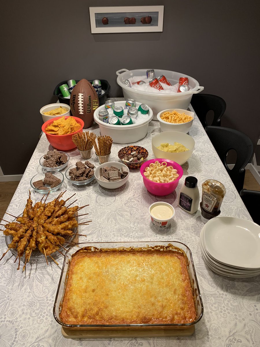 Super Bowl veislan er hafinn.🇺🇸🏈 #nflisland