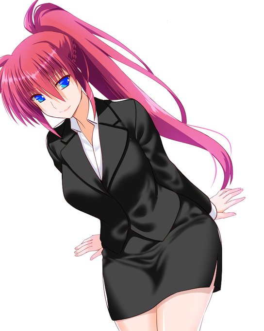 出張でツインのビジネスホテルしか取れなくて
すみません、って謝ったら
気にすることはない
って微笑みながらベッドに座ってる
シグナムねーさん。
お前も今日は疲れただろう
って気遣ってくれてぼくは、ぼくはもう以下略 