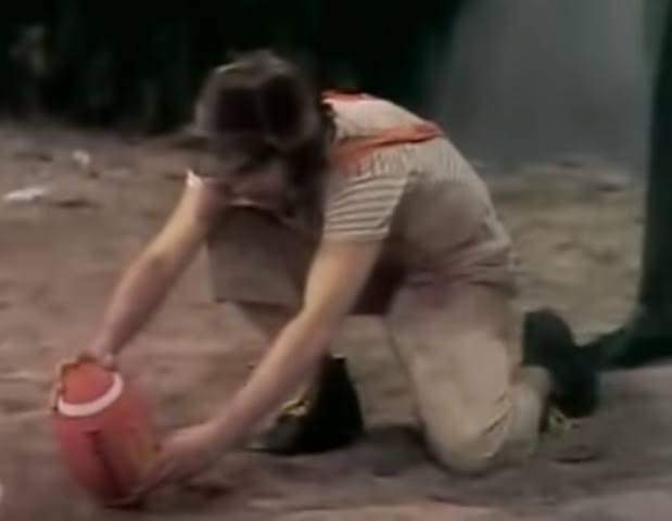 DOOMMMX_'s tweet photo. Cómo no voy a saber nada sobre el #SuperBowl si ya vi este capítulo del Chavo del 8 🤷🏻‍♂️😅

#SuperBowl2024 🏈 https://t.co/2ds4m7YtoL