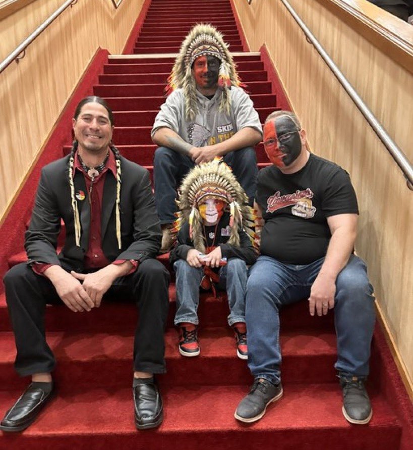 Huge shoutout to <a href="/LaNativePatriot/">🪶Native Patriot 🇺🇸</a>
<a href="/AnthonyWChavez/">Anthony Chavez</a> <a href="/ThePatriotsPray/">The Patriots Prayer Network "MACA"</a> for sending Holden to the Super Bowl.

Please give them all a follow 🙏 

They raised $11,500 to send him to see his favorite team play!