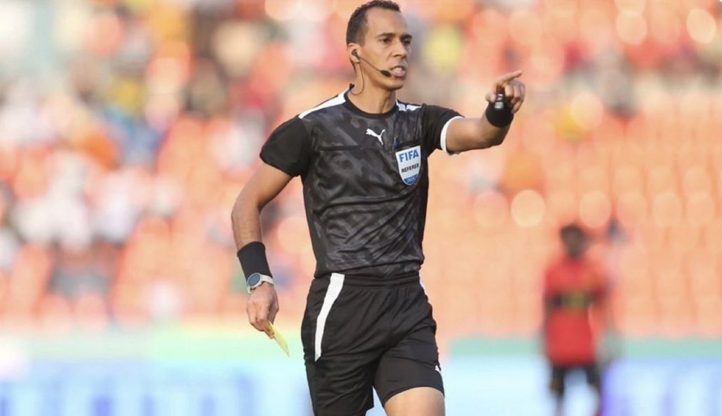 Ifeanyi05798233's tweet photo. This Referee ehn, God will judge you. https://t.co/OMholYqXR7