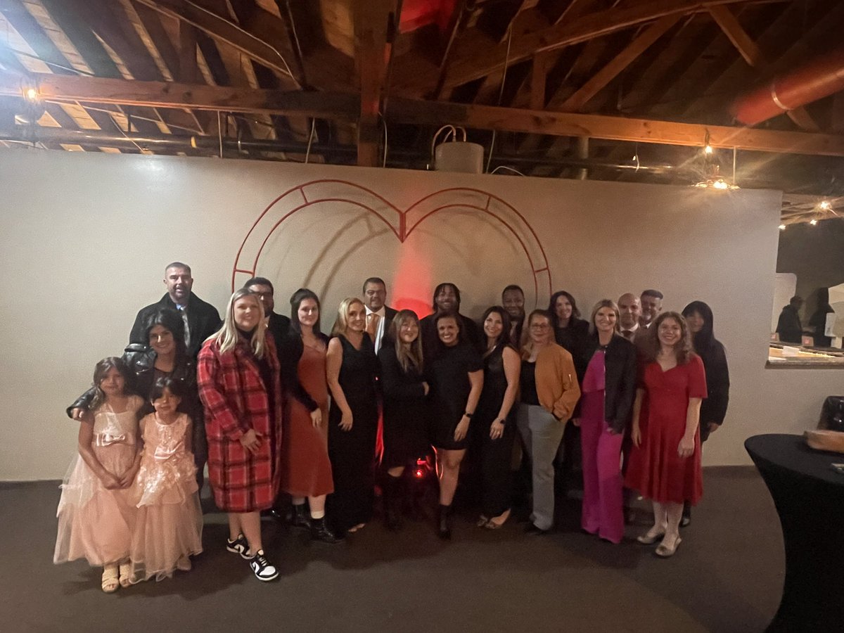 HansenDarel's tweet photo. Fun night at Riverside Poly Mid-Winter Dance 2024
@RiversidePolyHS https://t.co/Tqi8Pwr8ou
