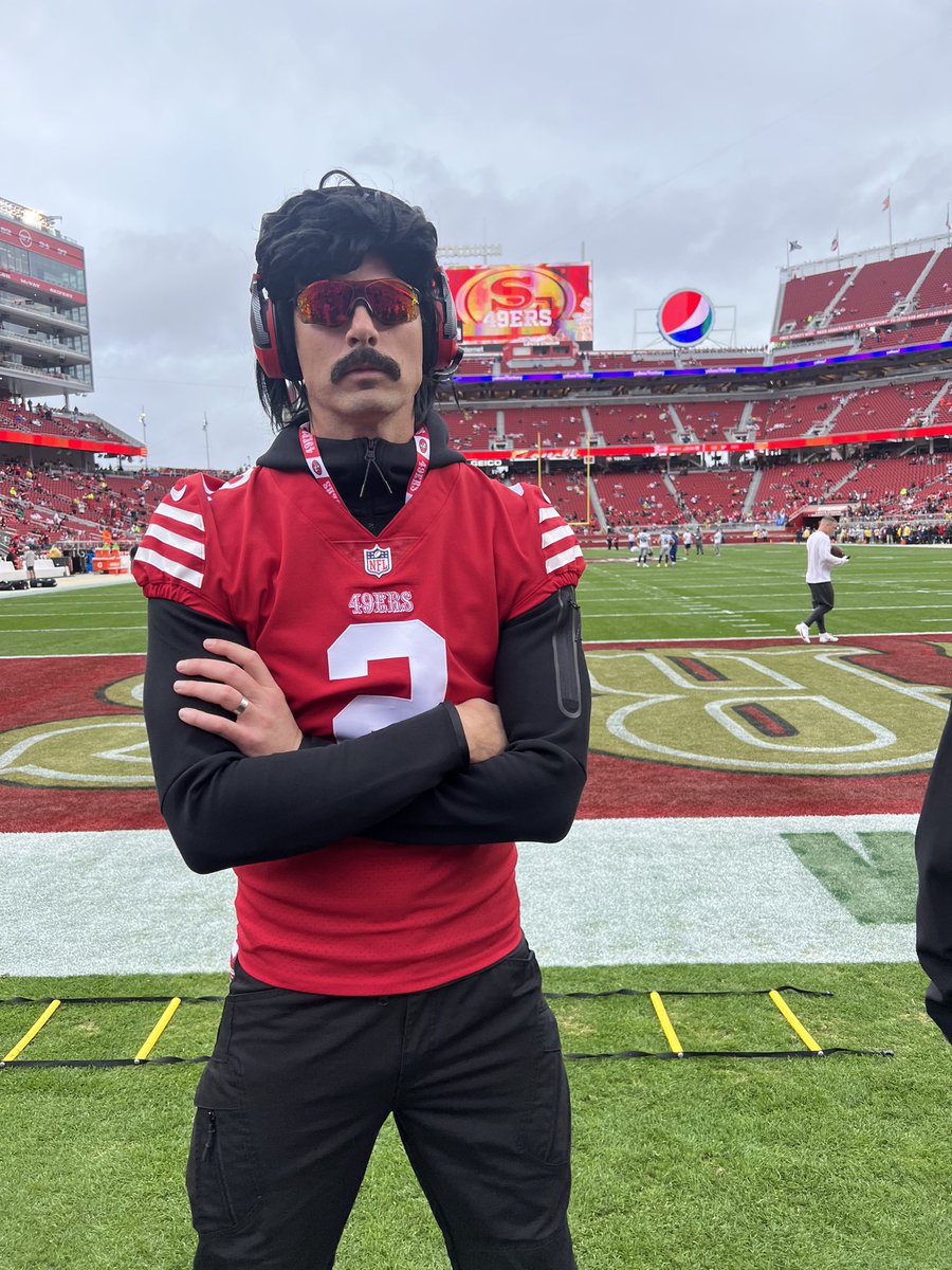 TweeterTrash's tweet photo. #DocvsSwift IS IN FULL EFFECT!
I WON'T BE WATCHING THE #SuperBowl
I'LL BE WATCHING THE REACTIONS
LET'S SEE WHAT HAPPENS
@DrDisrespect's @49ers
Vs @taylorswift13's @Chiefs
#Docheads Vs #Swifties
#SuperBowl2024
#SuperBowlLVIII
#NFL
#SwiftieBowl https://t.co/bwn1sIJ0QA
