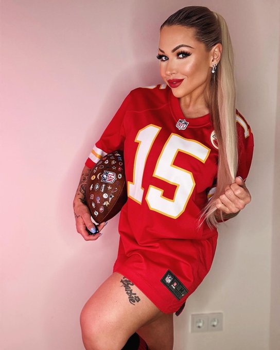 NFL today⁉️ https://t.co/YCWLovq6gx