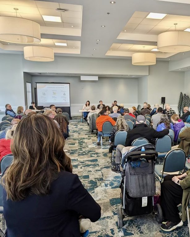 pancholi_rakhi's tweet image. I spent the afternoon in a room filled with Calgarians who are passionate about protecting their pensions.
We can’t let the UCP gamble away Albertans’ retirement security and compromise the future we want for ourselves and our kids. #HandsOffOurCPP