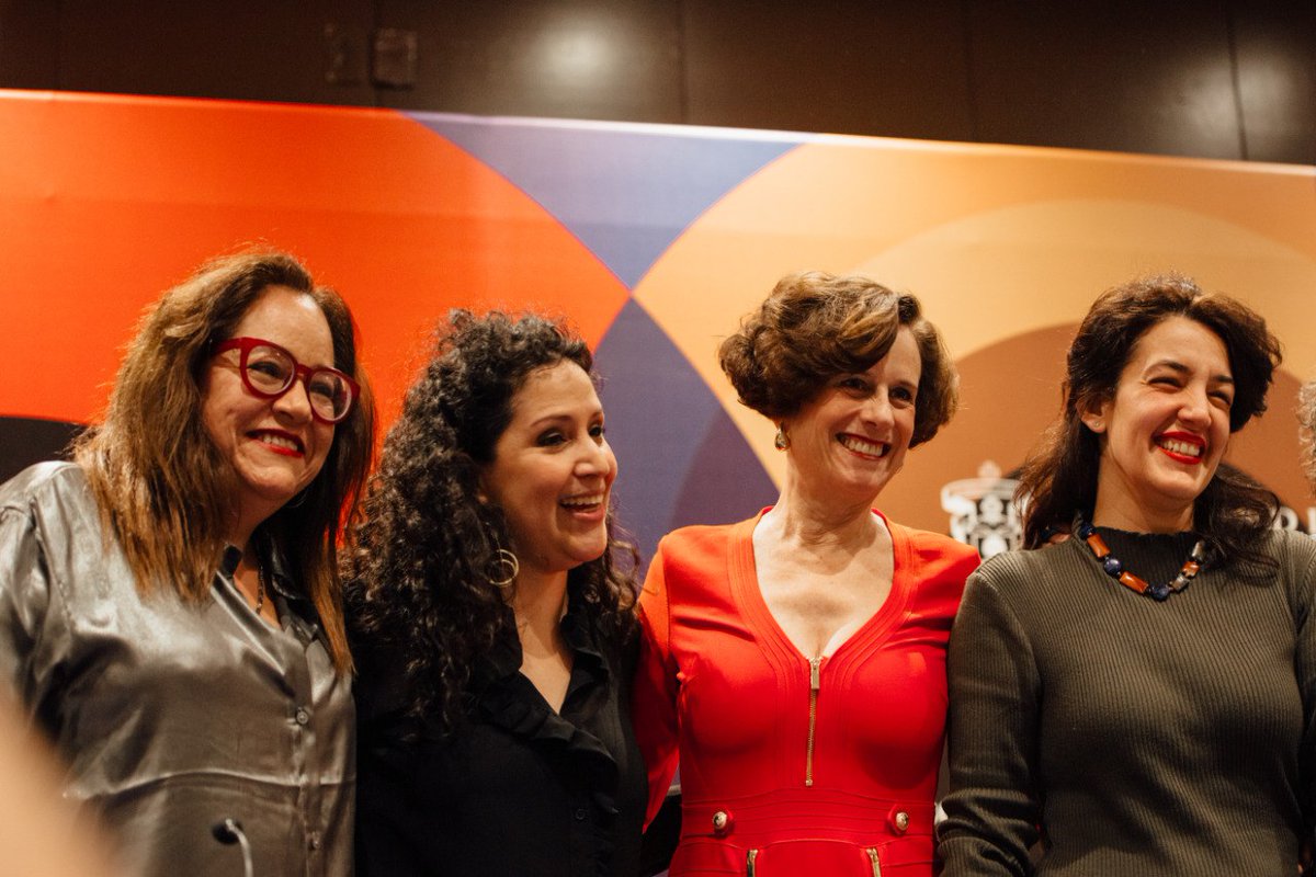 FILencuentro's tweet photo. ¡Qué felicidad de haber contado con la presencia de estas poderosas mujeres de la política para hablarnos sobre sus vivencias dentro del medio! #FIL2023 #filencuentro
Fotos de @andrearemw 1/3 https://t.co/HWQeKMo1mz
