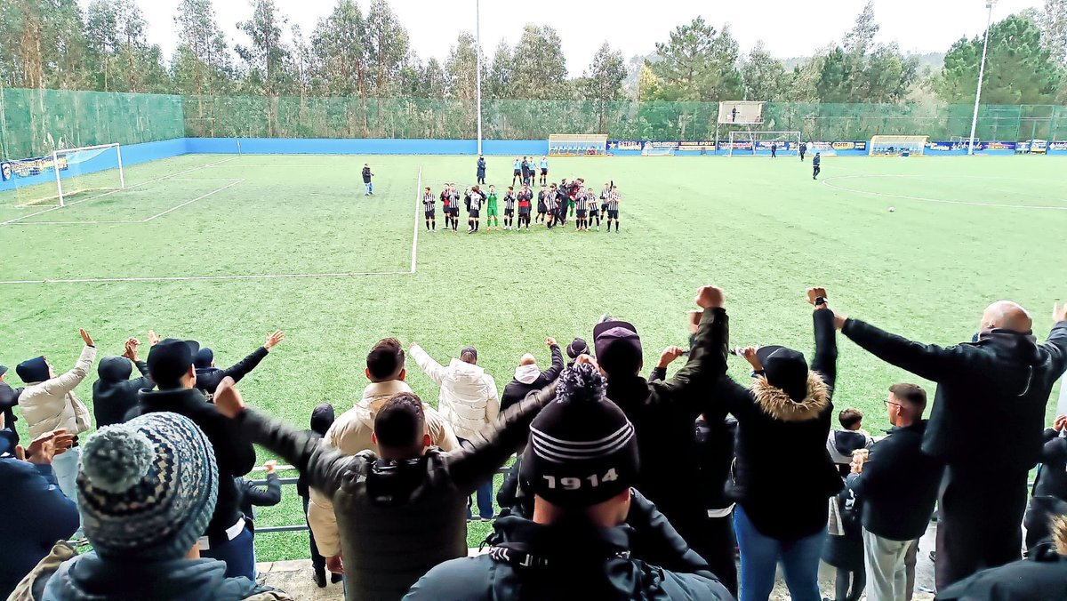 Jogamos sempre em casa! #ultras #scespinho #1914 #raçavareira 📷 JTTorres