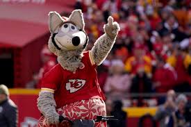 KylePlantEmoji's tweet photo. Brother in law just called this guy Chuck E Chief https://t.co/JNMtQhdnoH