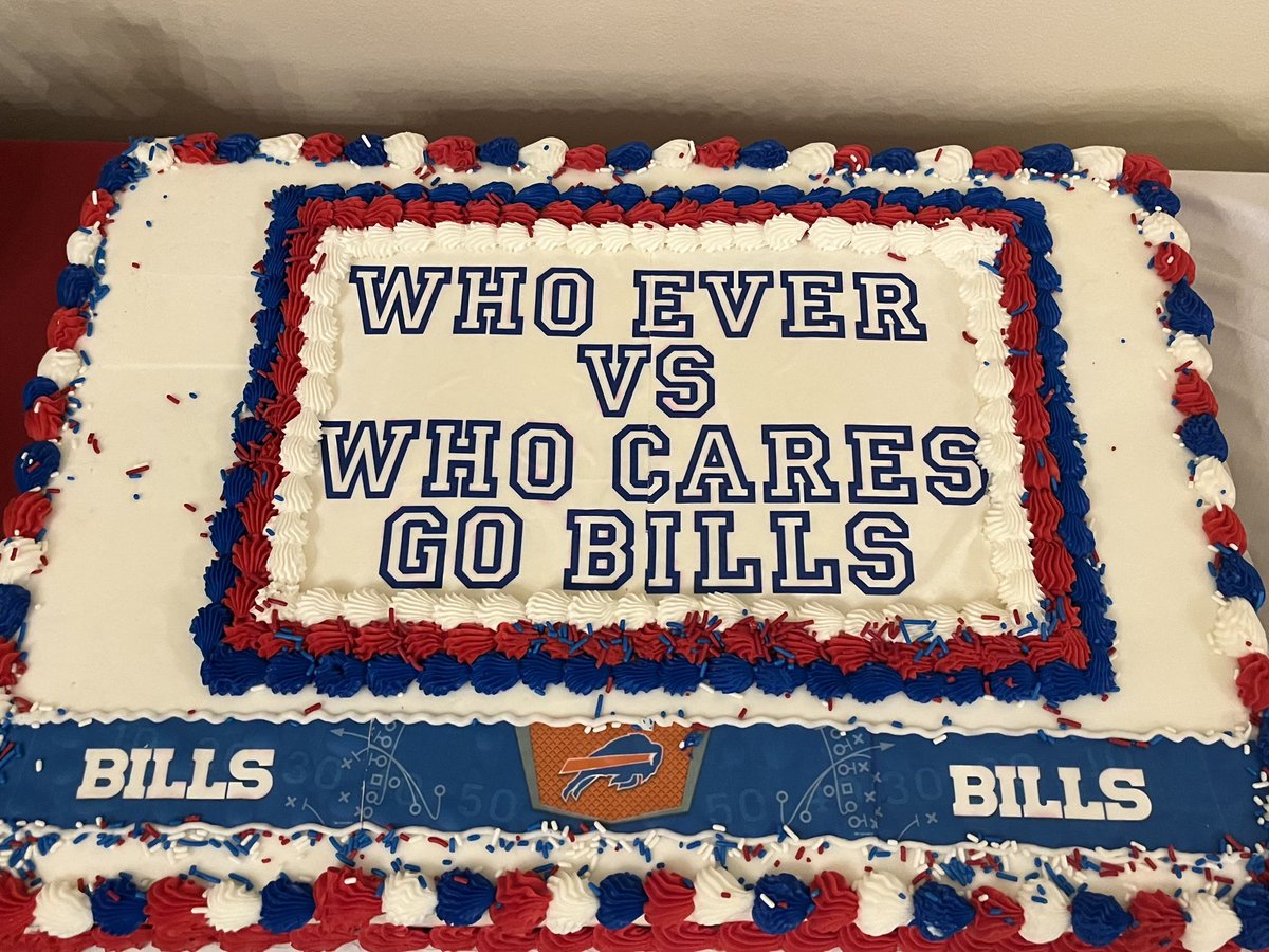 GovKathyHochul's tweet photo. Ready for the game! #GoBills https://t.co/ioGUbGpy7m