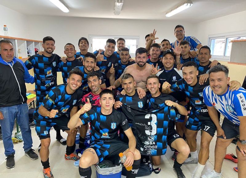 HISTÓRICO: Dep. Rincón ascendió al #FederalA. Neuquén vuelve a tener un equipo en el fútbol profesional. Es el primer club de la provincia que logra un ascenso a la tercera categoría.