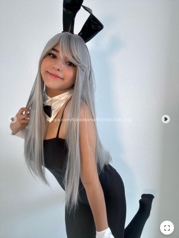LBroncalo's tweet photo. ER0 C0SPLAY 2024 - Bibi Vit0n4 - Bunny Girl Ahegao... PUT4 QUE P4RIU BIBI!! Essa c4del4 se superou nesse cosplay! Alem de estar uma delicia, ela fez FINALMENTE um ahegao perfeito! Essa c4delinh4 fez algo maravilhoso para receber nosso leite e parar a internet! 🤤😳💦 (Parte 01) https://t.co/tupf100Org