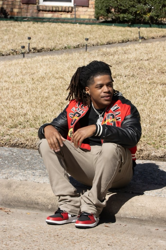 vanus__'s tweet image. They wrote me off, I flipped the pages📝