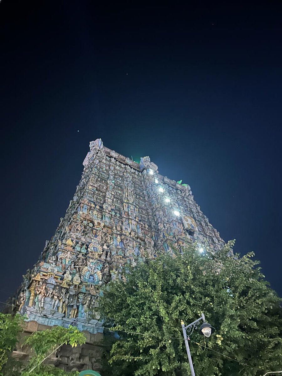 மதுரை மீனாட்சி 🙏🙏🙏
MaduraiMeenakshi