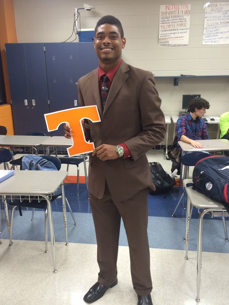 ctyonge's tweet photo. Best of luck to Jauan. Ready to see you do your thing!  Seems like a long time ago you were hiding this T in my classroom. Good times. #jauanjennings https://t.co/Ek8g5Sf94M