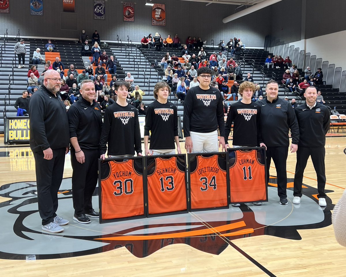 Thank you to our seniors!! All 4 have been outstanding to work with and we appreciate everything they have done for our program!! Thank you Eli, Lohman, Yochum and Rod! #ToneSetters