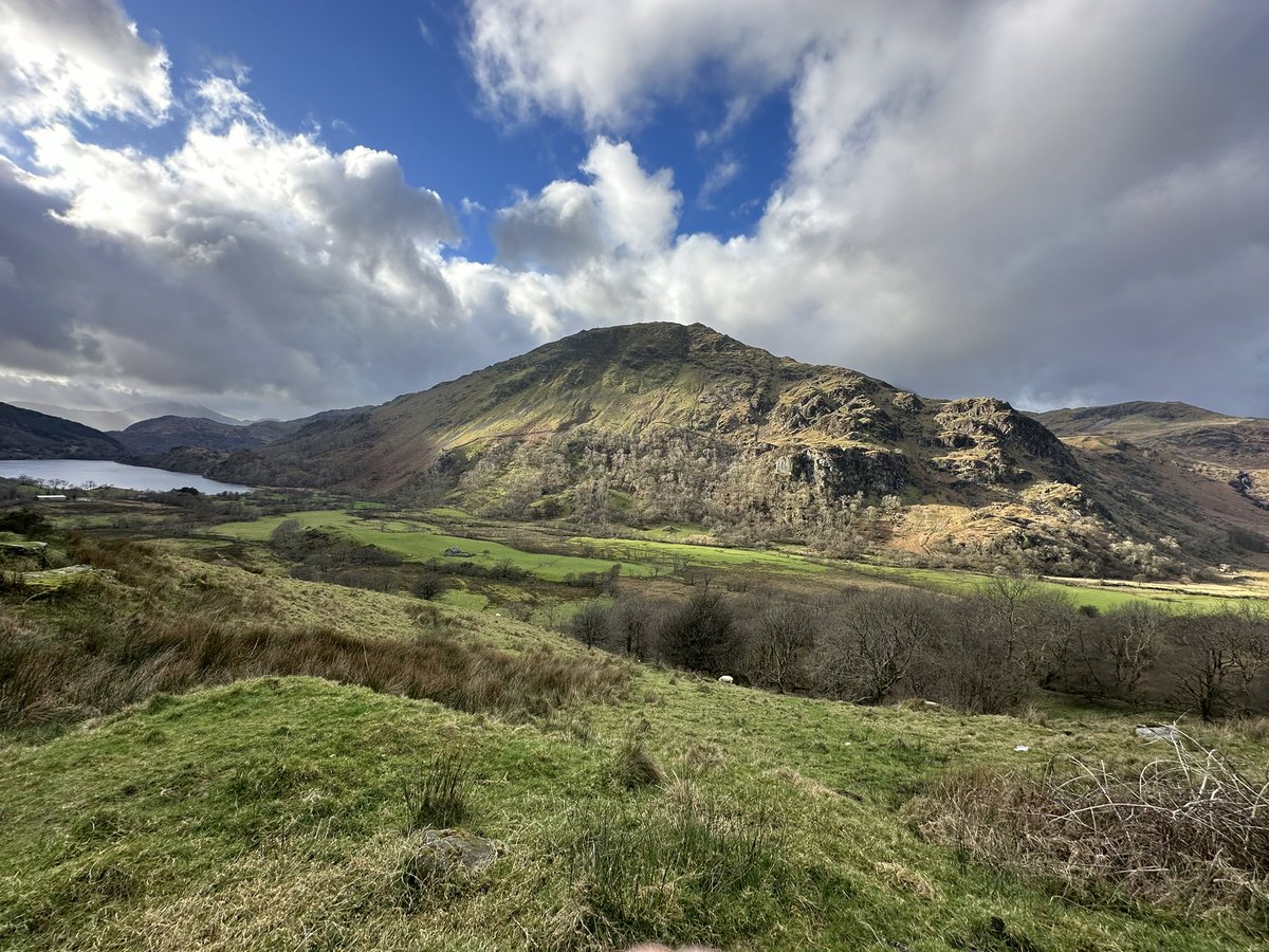 Paul_Anders123's tweet photo. Quality mountain day from Dyffryn Mymbyr to Gallt Yr Ogof practising bearings and grid ref #QMD #eryri #mountains #mountainleader https://t.co/NtM0s9oZik