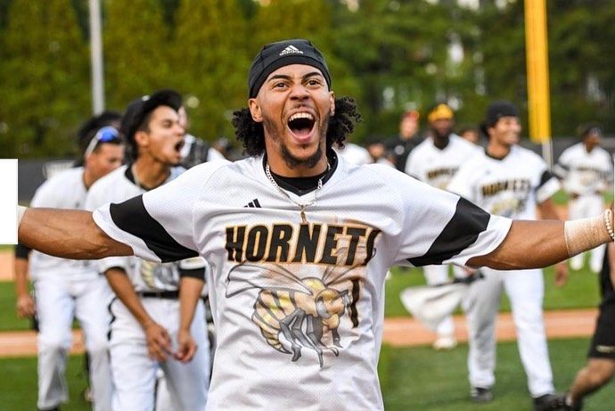 d1baseball's tweet photo. SWAC Preseason POTY 🏆🏆🏆
(Presented by @NettingPros)

𝐏𝐨𝐬𝐢𝐭𝐢𝐨𝐧
Randy Flores | 2B | @BamaStateBB

𝐏𝐢𝐭𝐜𝐡𝐞𝐫
Christian Womble | RHP | @GoJSUTigersBSB

𝐅𝐫𝐞𝐬𝐡𝐦𝐚𝐧
Yeriel Pastrana | OF | @BamaStateBB

🔗 https://t.co/A4GggU1hu6 https://t.co/MA41spwi4b