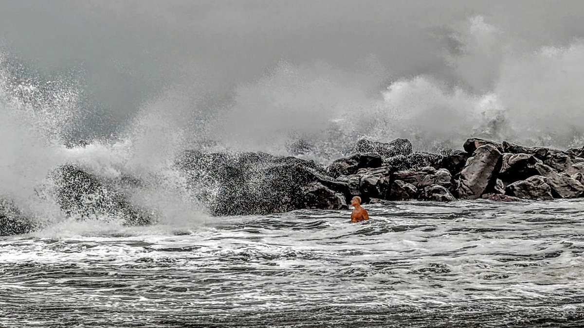 a deep breath with the #waves of the #sea 
#meditation
