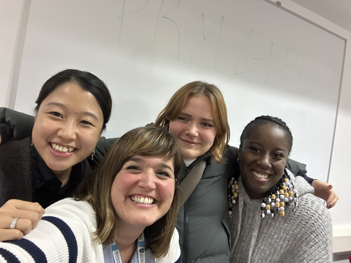 _PatriRM's tweet photo. Happy International Day of Women &amp; Girls in Science! It is a real joy and honour to work with these brilliant woman every day! #InternationalWomensDay https://t.co/gCCZ4J6DqM