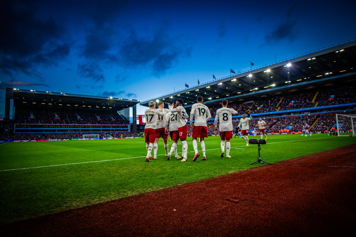 Team ❤️

#MUFC || #AVLMUN