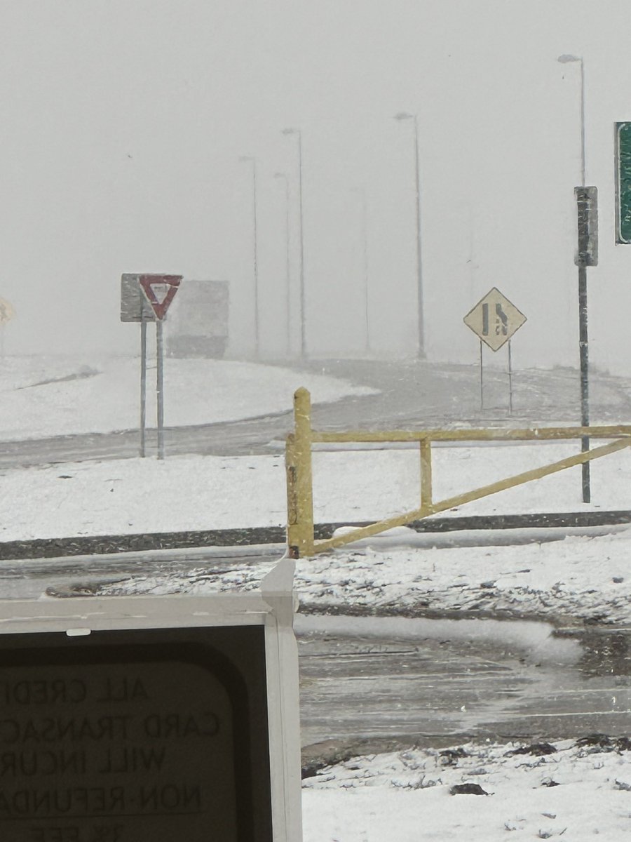 Uncle_sarge's tweet photo. @NWSNorman I-40 OK/TX line https://t.co/5d1dseX0De
