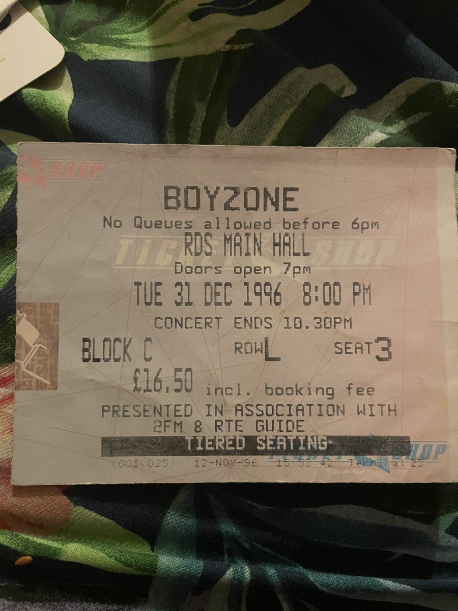 AmFor's tweet image. #tb to my first ever gig @theREALboyzone